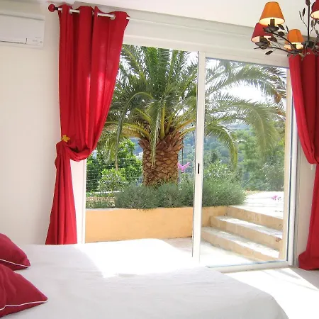 Luxueuse: Seaside Retreat With Private Pool * Saint-Peire-sur-Mer